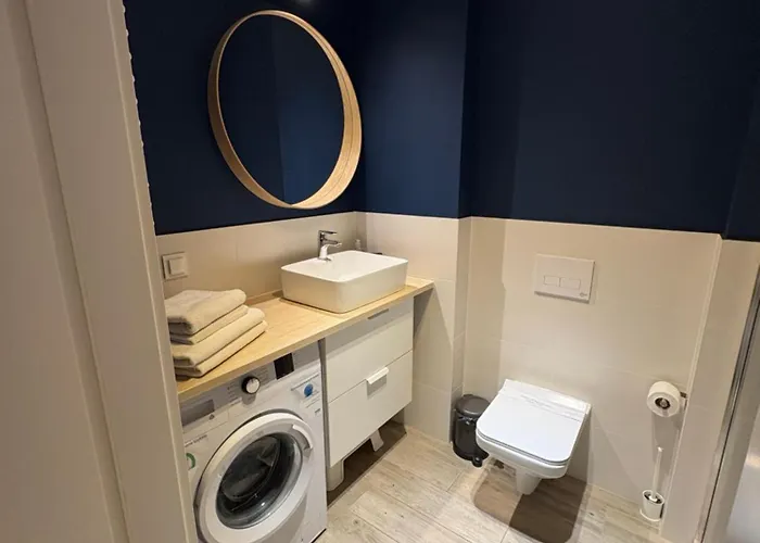 Polanowscy Blisko Morza Kasprowicza 20 A 111 * 코워브제크